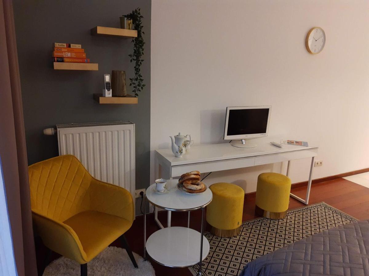 Klimatyzowany apartament przy Dworcu Głównym Cracóvia Exterior foto