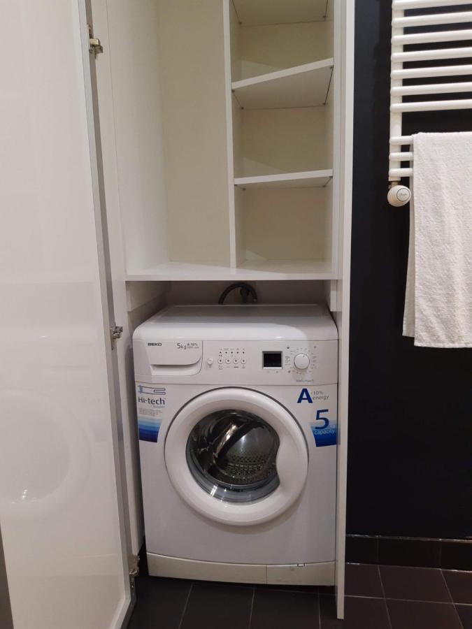 Klimatyzowany apartament przy Dworcu Głównym Cracóvia Exterior foto